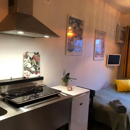 Hjemmekoselig Container I Bergstaden, Alt Du Trenger Og Gratis Parkering